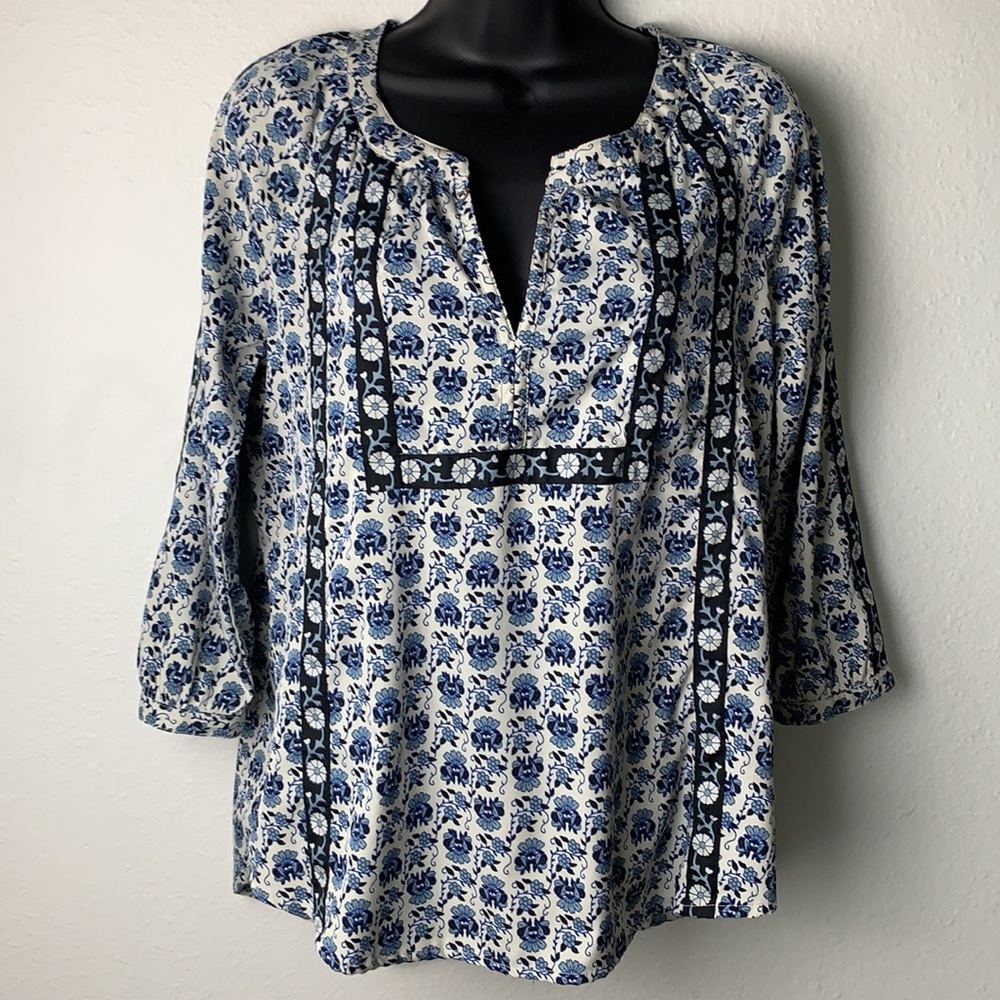💥3 FOR $12 printed top, 3/4 sleeves Size XS